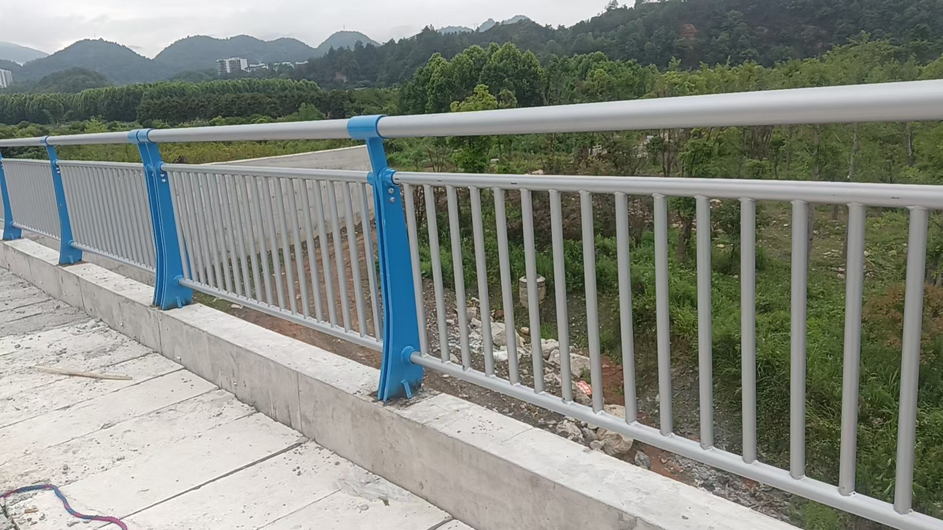 茂名市不锈钢栏杆不锈钢栏杆 - 价格
